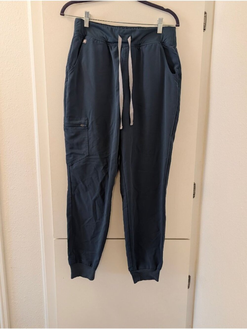 Figs Navy Blue Jogger Scrub Pants With Drawstring Waist & Multiple Pockets For M